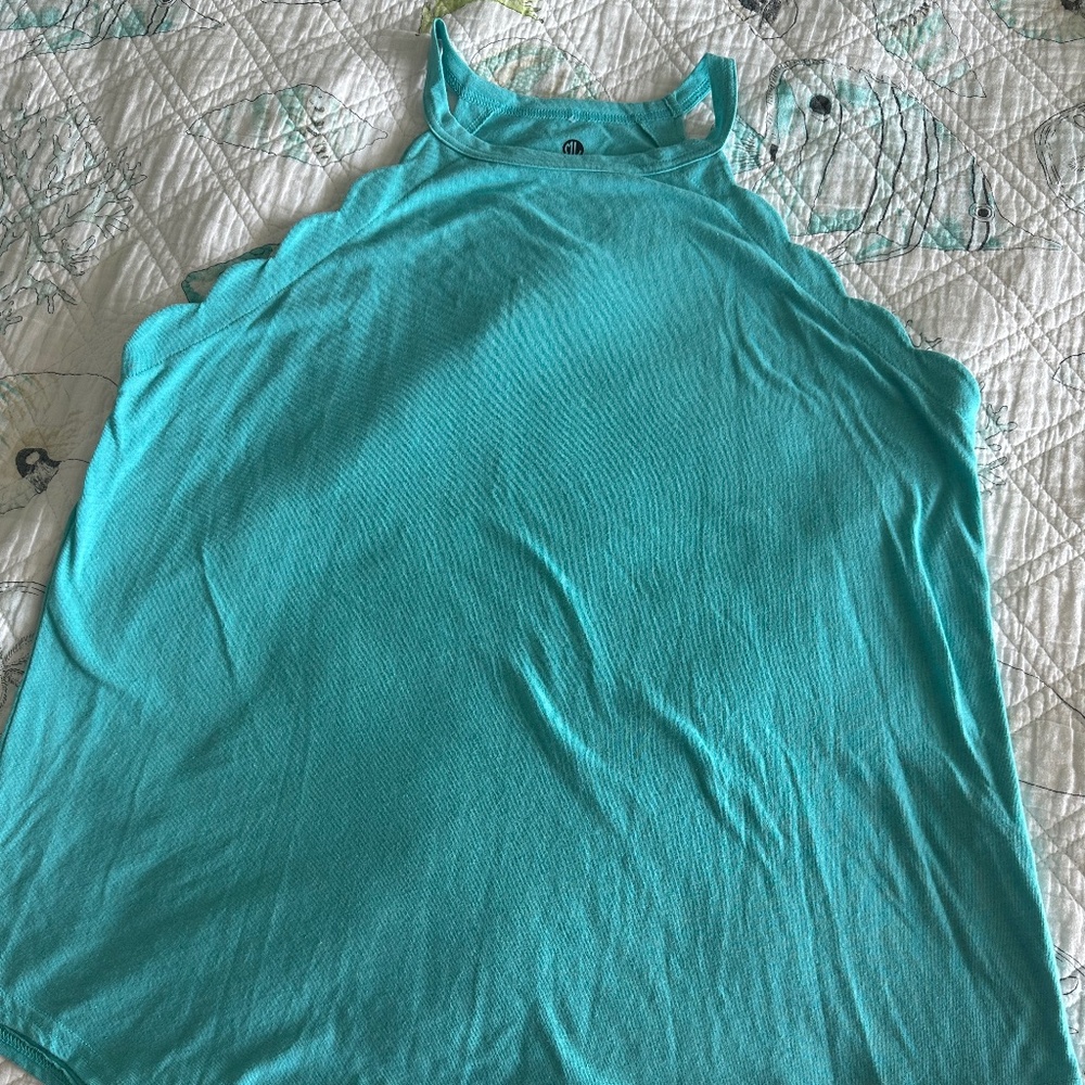 Marley Lilly scalloped edge tank